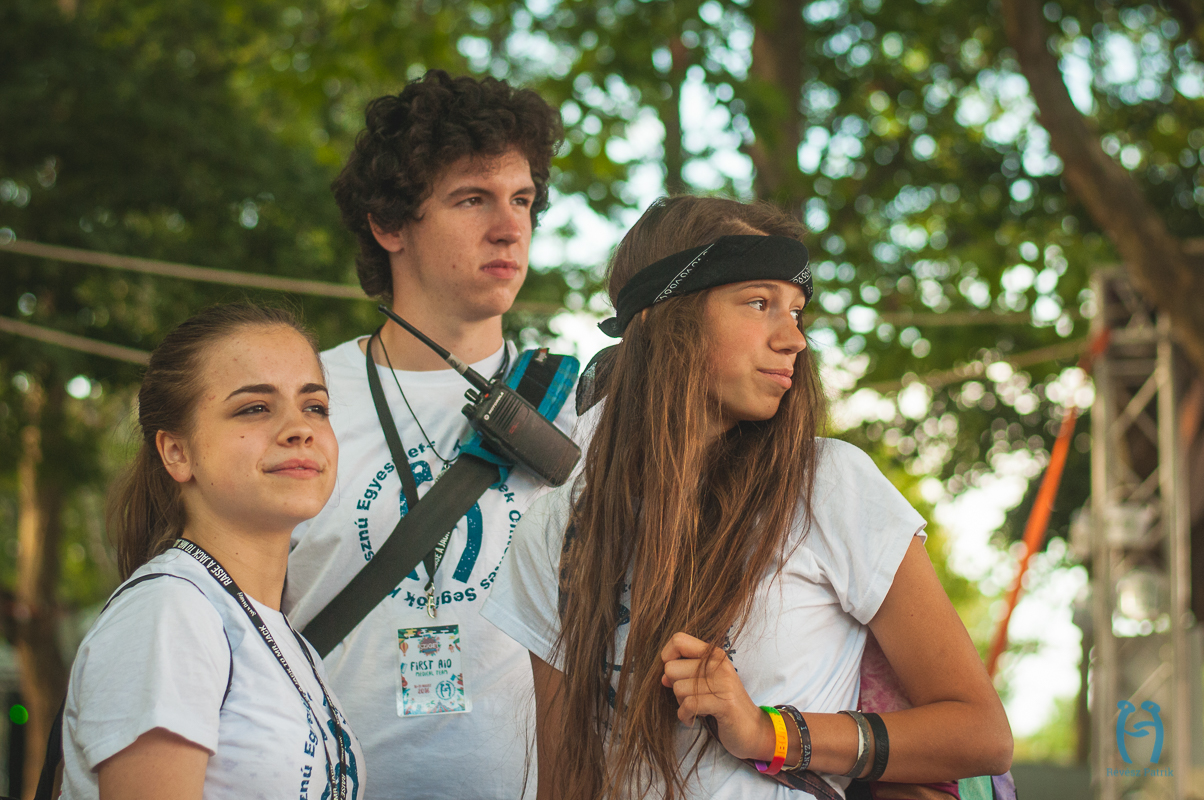 10 óra a Helper járőrökkel a Szigeten